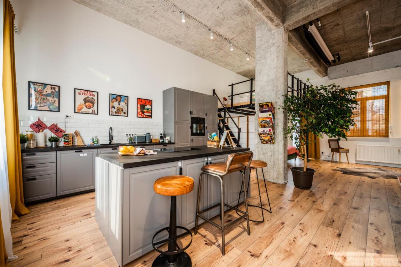 Klassen Stay - Exklusives Loft - Xxl Leinwand - 4 Km Messe, 1,5 Km Hbf Essen Esterno foto
